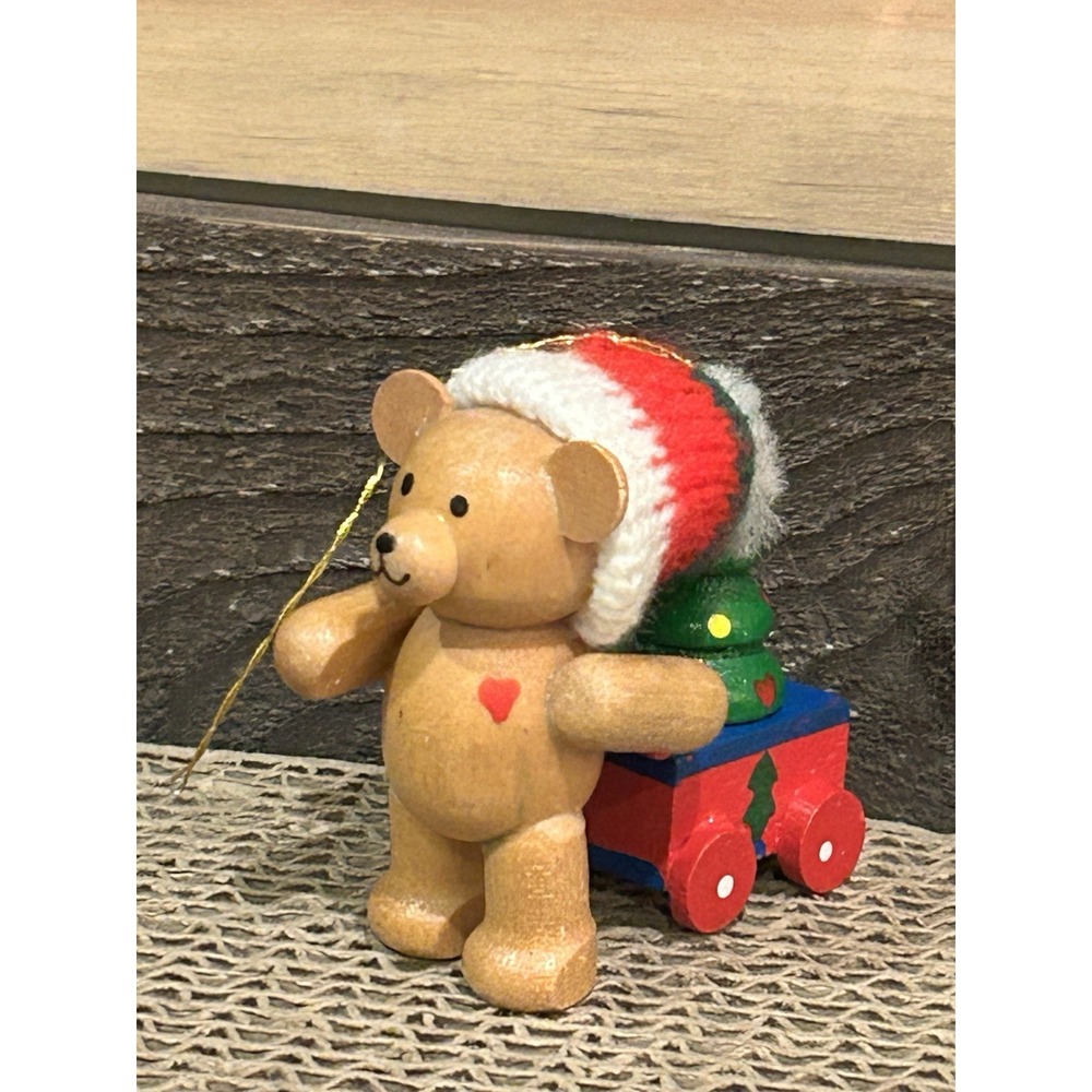 VTG 1986 Wooden teddy bear wagon tree heart ornament Xmas decor
